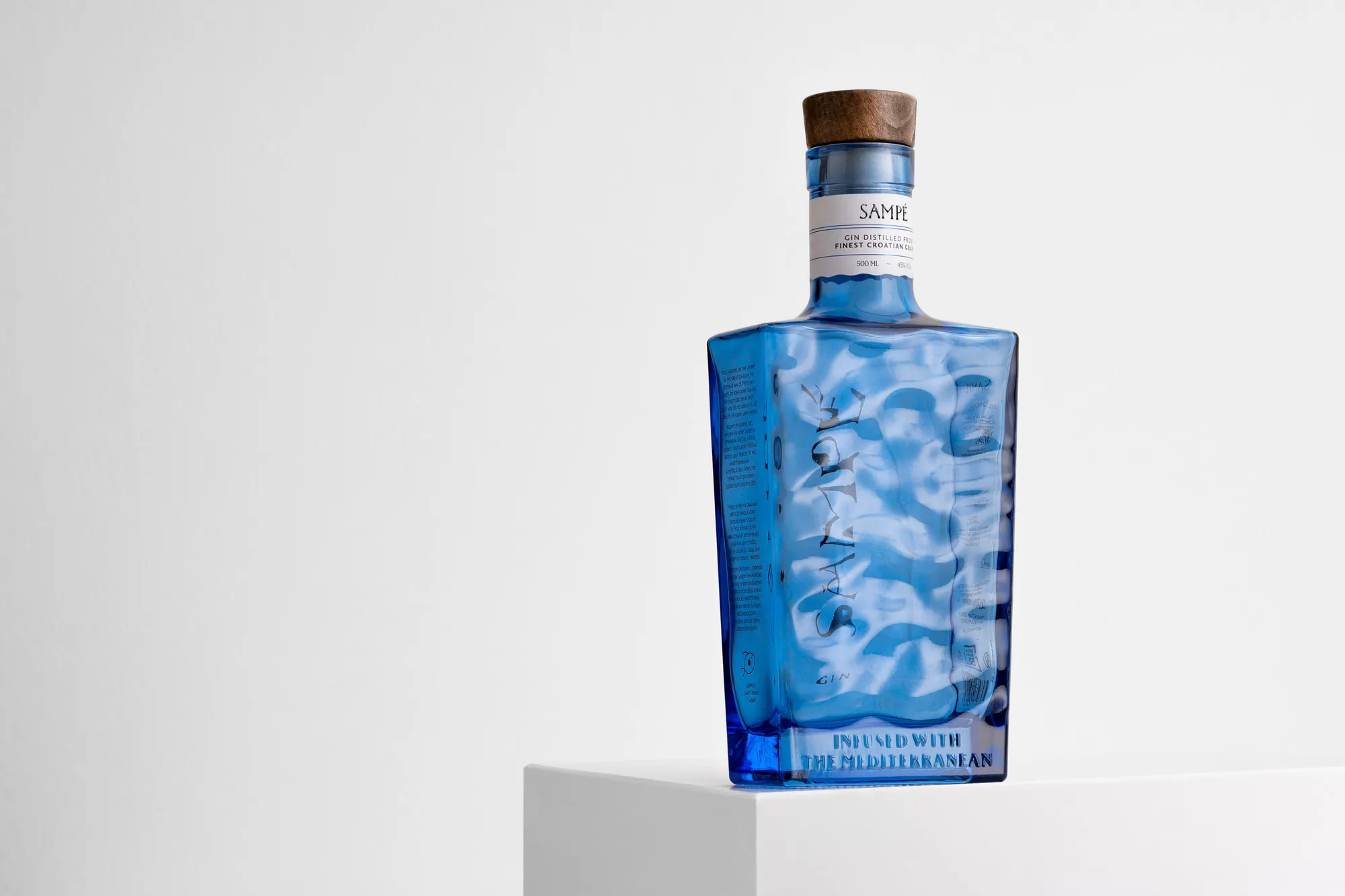 SAMPÉ gin, High spirits (2)